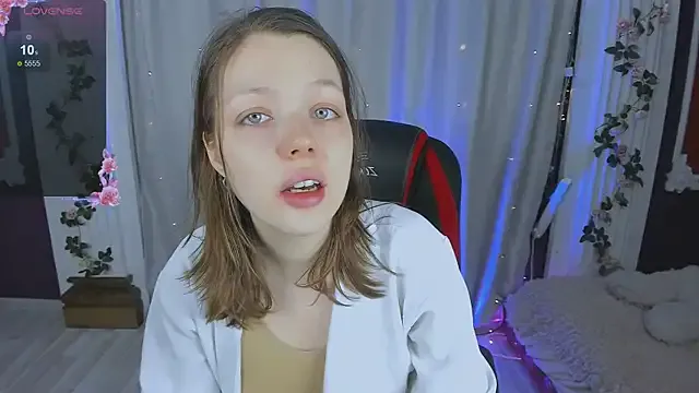 Lunar_Lily — grab tits and moan