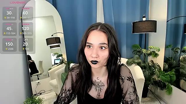 Lunel_kitten — wink + air kiss