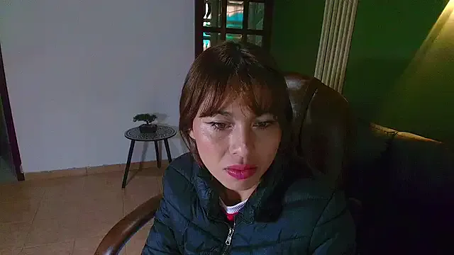 LunnaVelvett — fuck mi pussy with fingers