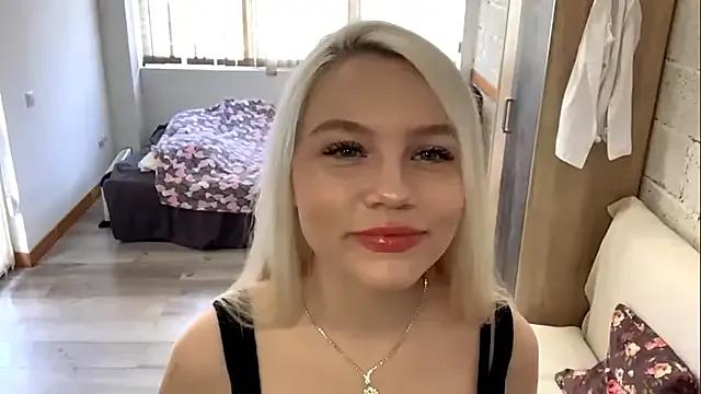 LupeLewitt — Tease my sexy nipples under my bra