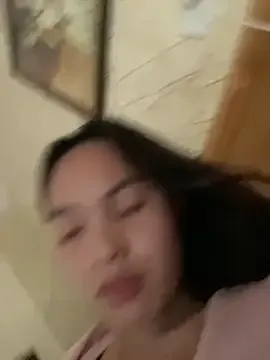 Ly_xx — Love