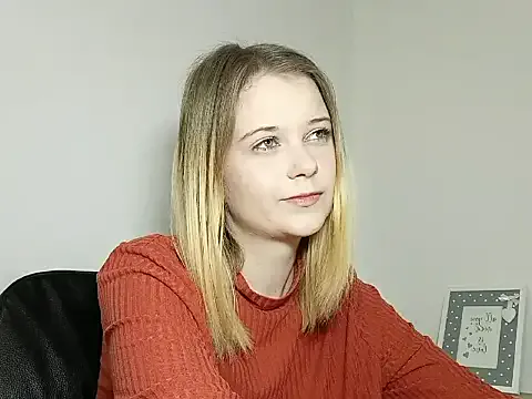 LydiaYoung — SEXY TEASE IN PVT