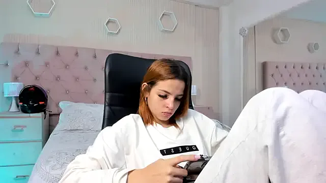 MadisonSky_ — Freechat on StripChat