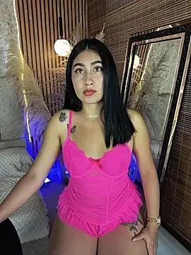 Maily_camerun —  Cover nipples with fingers