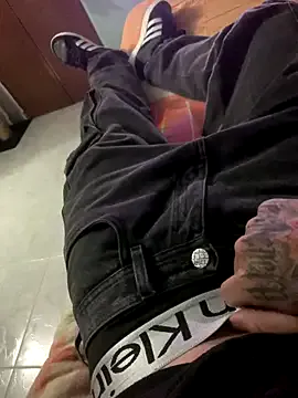 malek_xarx_ — Pant off and Hard cock 5minutes