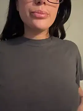 mamimamacitaaa — Freechat on StripChat
