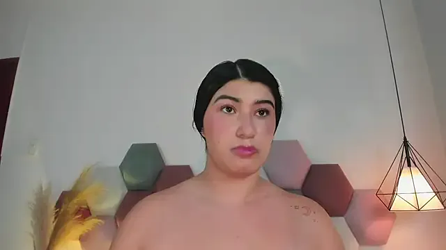 MaraRosenthal — Spread pussy