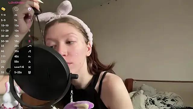 StripChat MargarettNewbie is Freechat MargarettNewbie — Suck my finger