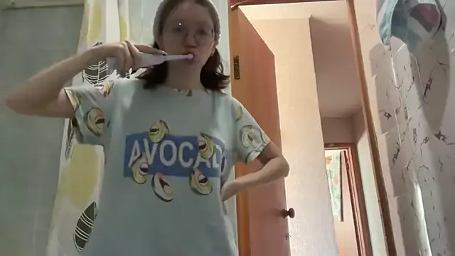 MargarettNewbie — Take off my t-shirt