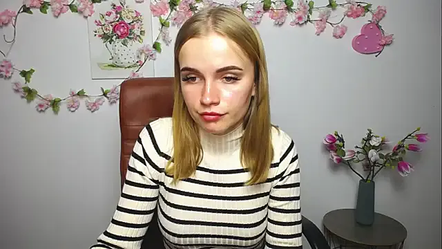 MargaritaKiss — pussy wet