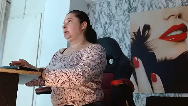 mariani_smith — spank ass