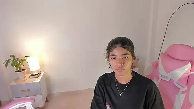 martina_roldam — Oil in the ass + twerking