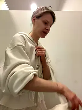 MaryHiggins — Sucking dildo with saliva on tits