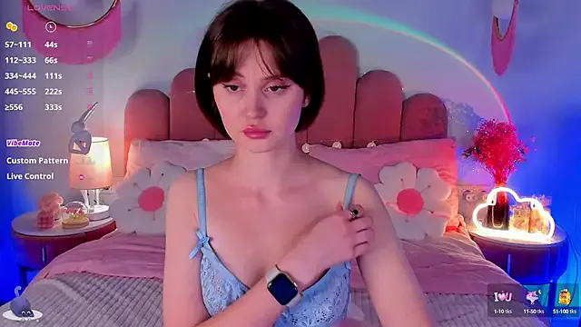 MaryLew — Fuck my wet pussy wit fingers