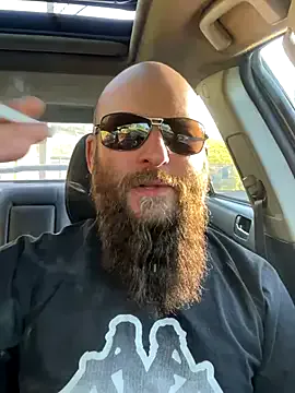 MasterMike2030 — Masturbate in CAR!