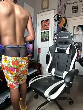 MasterPapian0 — Fuck any toy of choice & nut 