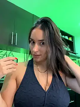 Mau_White — show titis