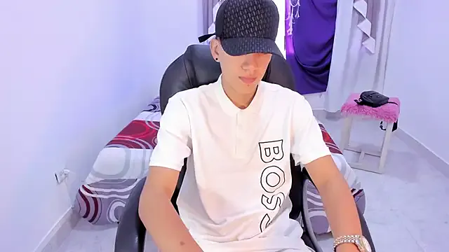 maxthomson_boy — CUM SHOW
