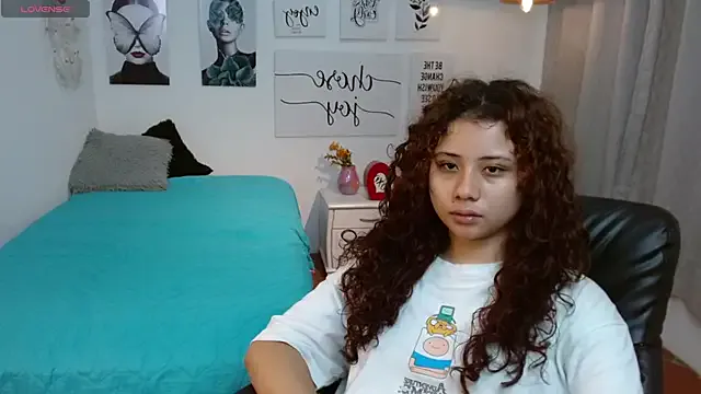 mayamoira1 — Play with 5 min pussy