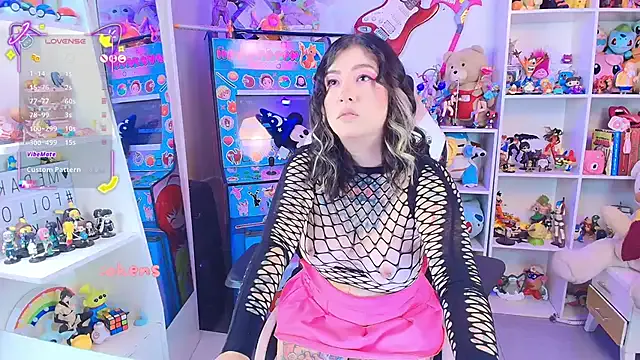 meda_kawaii_ — finguering and show pussy open 