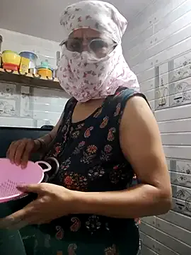 meenu_bhabhi547 — Nude boobs