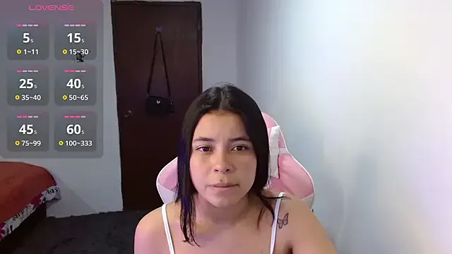 Megan_ve — Flash tits+spanks 4