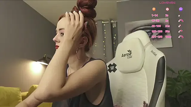 Megany — fingering pussy ;)