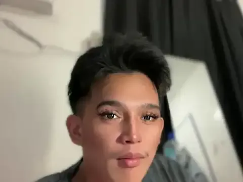 MeJustee — make me naked