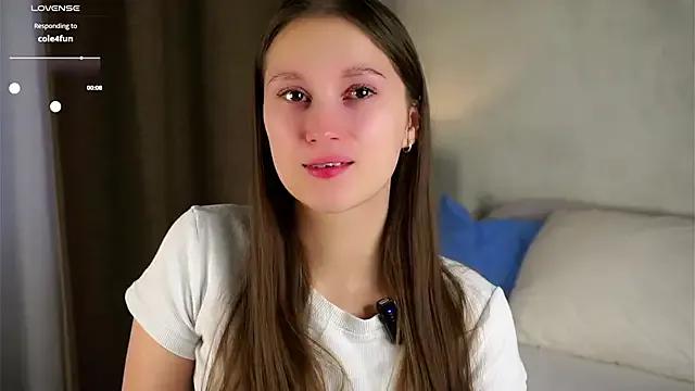 StripChat MelaniSeiver is Freechat MelaniSeiver — smiling face