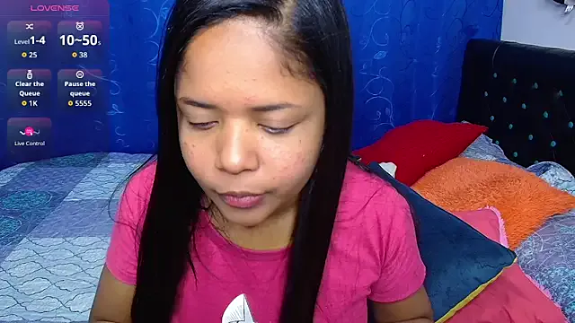 melikaronit2 — show boobs
