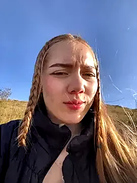 melody-dy — Fuera pants + Zoom pussy in public