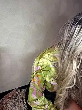 Melody1600 — Boobflash