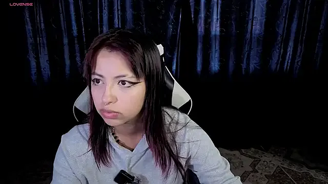Melody_Gho — show your ass and beat it