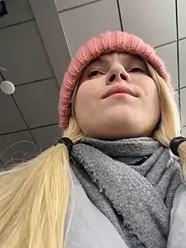 meowy_mila — MOAN IN PUBLIC PLACE