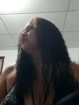 MEYBELLATINA — Freechat on StripChat