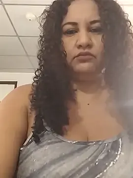MEYBELLATINA — Freechat on StripChat