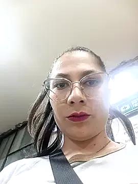 Mia-love-03 — Completely naked and fingers in the puss