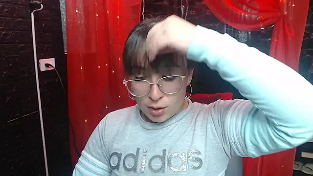 mia_778 — ATM with my pussy at themouth