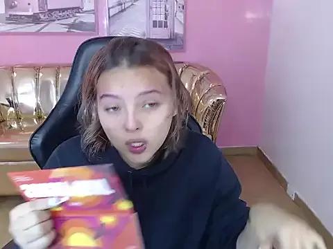mia_foster_t — flash tits x 5 minuts