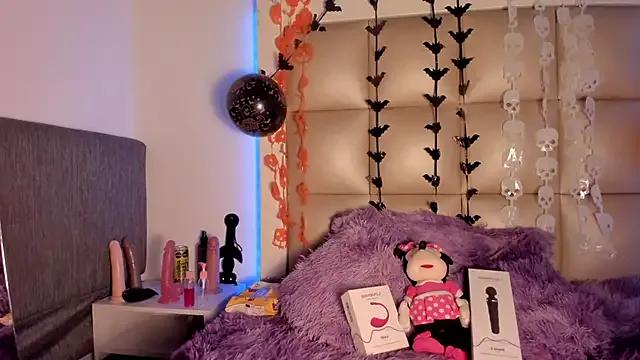 Mia_Petitejs — Oil tits