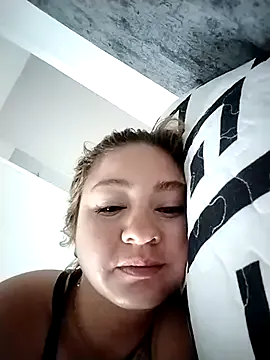 Mia_Roushlatin — masturbacion