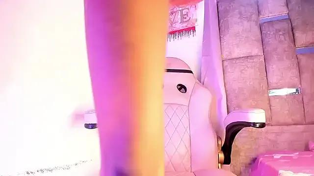 StripChat Mia_royal is Freechat Mia_royal — spit cock