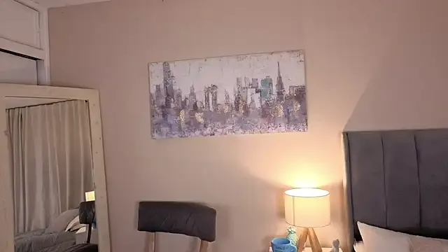 MiaFranklyn — SHOW OIL