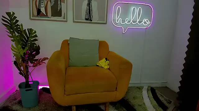 Miakhalifa_7 — pussy open