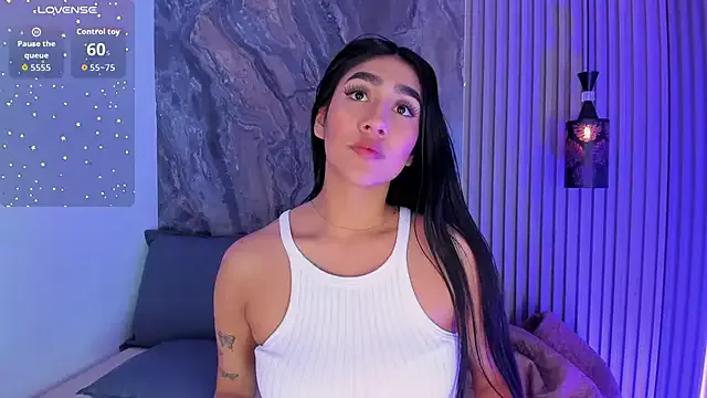 MiaScott5 — Torso & dildo at once 