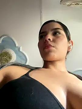 MiaTylorr — Saliva on the naked clitor