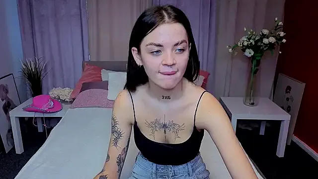 MiaWednesday — Freechat on StripChat