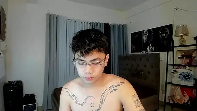 StripChat mightyhotcock is Freechat mightyhotcock — 3 BIG COCKS HERE AND WERE READY TO CUM