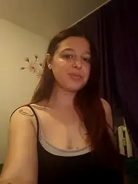 MikaHella — Freechat on StripChat