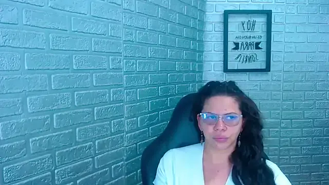 Mike_AndLuisa — slap ass with a belt